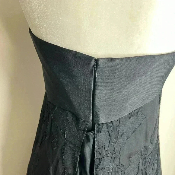 Vintage Strapless Donna Karan Black Gown Size 4 - Picture 6 of 16